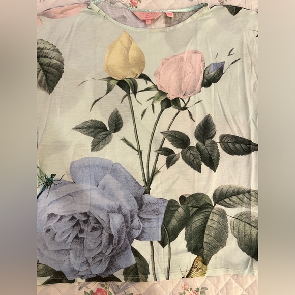 Ted Baker T-Shirt Marlana Distinguishing Rose Pattern size 2 - Picture 3 of 8